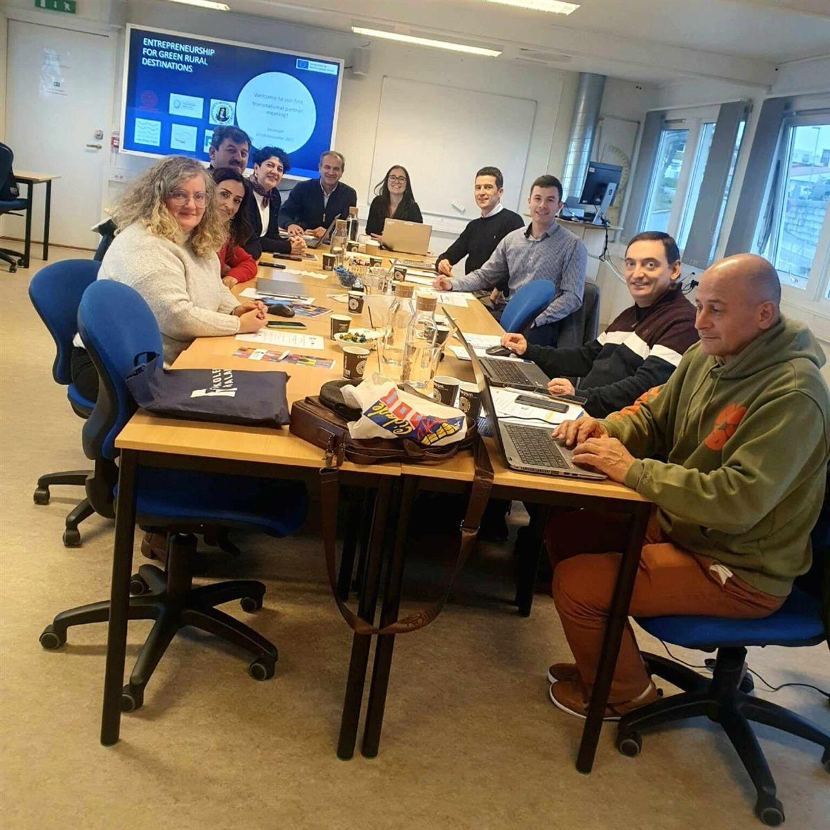 Participants of Entrepreneurship for Green Rural Destinations at Fagskolen Rogaland. - Klikk for stort bilde