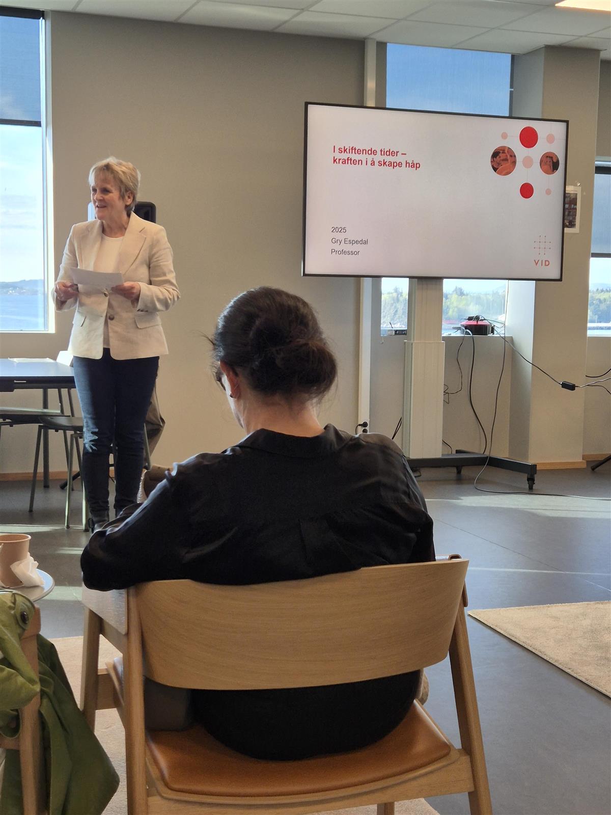 Bilde fra seminar. - Klikk for stort bilde