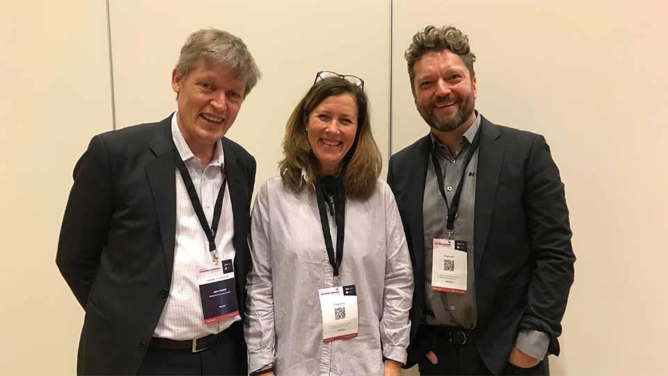 Bilde av innlederne konferansen: Jens Barland fra Høyskolen Kristiania, Anne Thorbjørnsen fra Veidekke og Terje Melheim fra Moelven Industrier. - Klikk for stort bilde