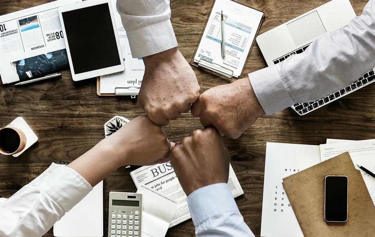 Teamwork - Klikk for stort bilde
